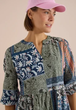 Knielanges Kleid in Seersuckerqualität