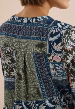 Knielanges Kleid in Seersuckerqualität