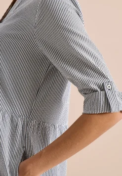 Knielanges Kleid in Seersuckerqualität