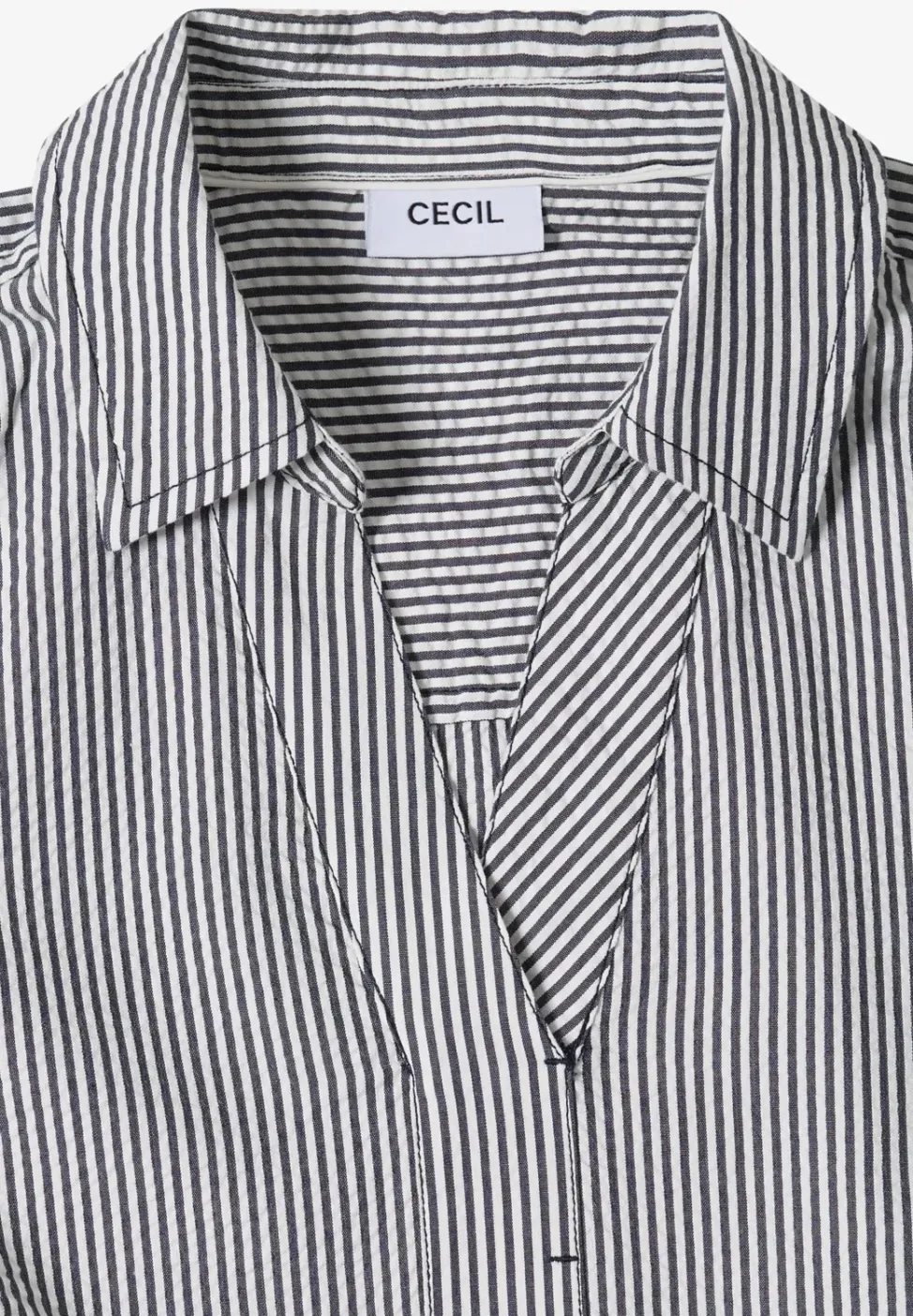 Knielanges Kleid in Seersuckerqualität