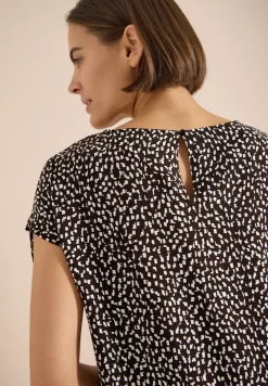 Knielanges Kleid mit Capsleeves