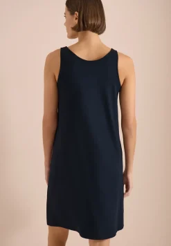 Knielanges Kleid mit Knotendetail