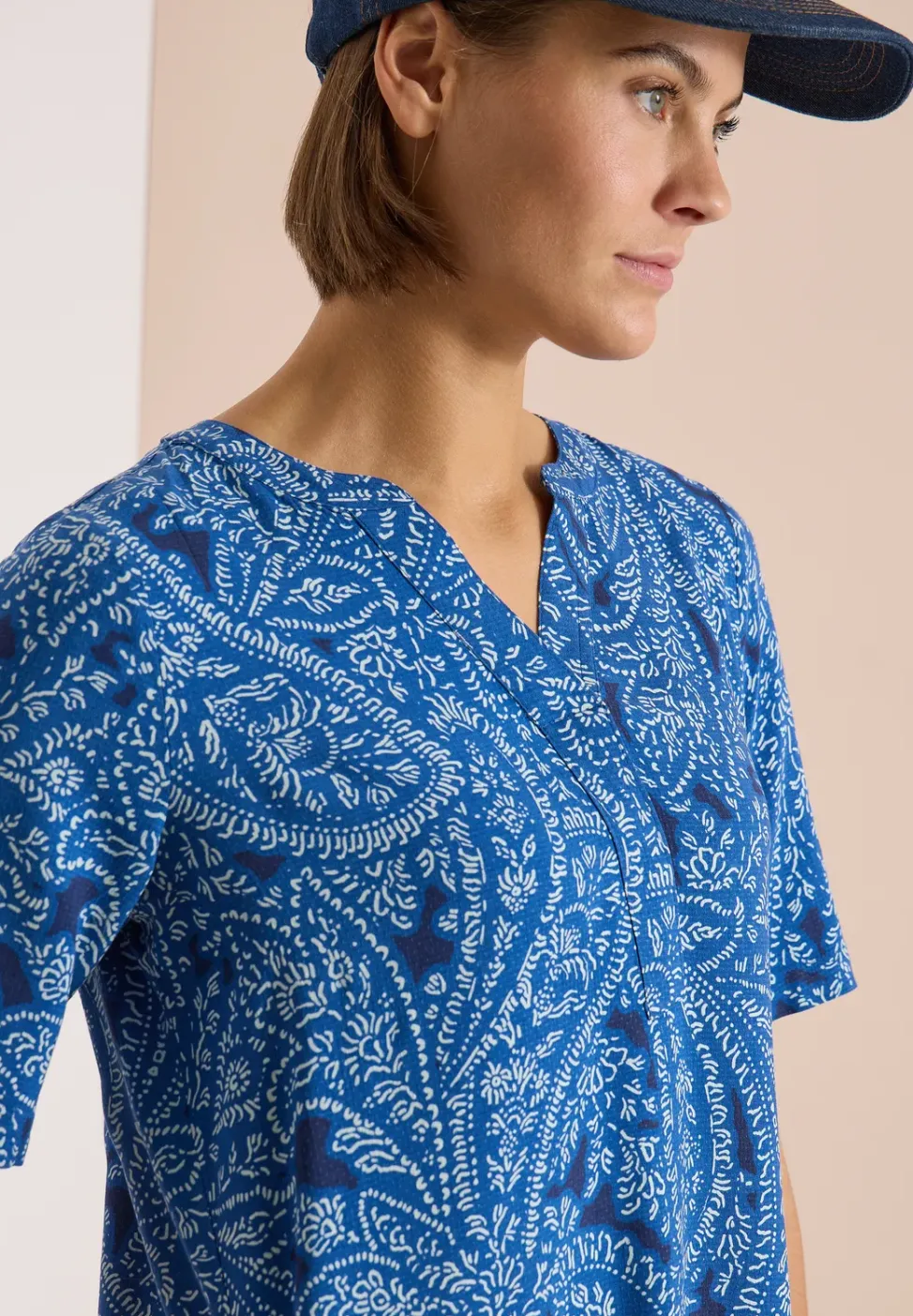 Knielanges Kleid mit Paisleymuster