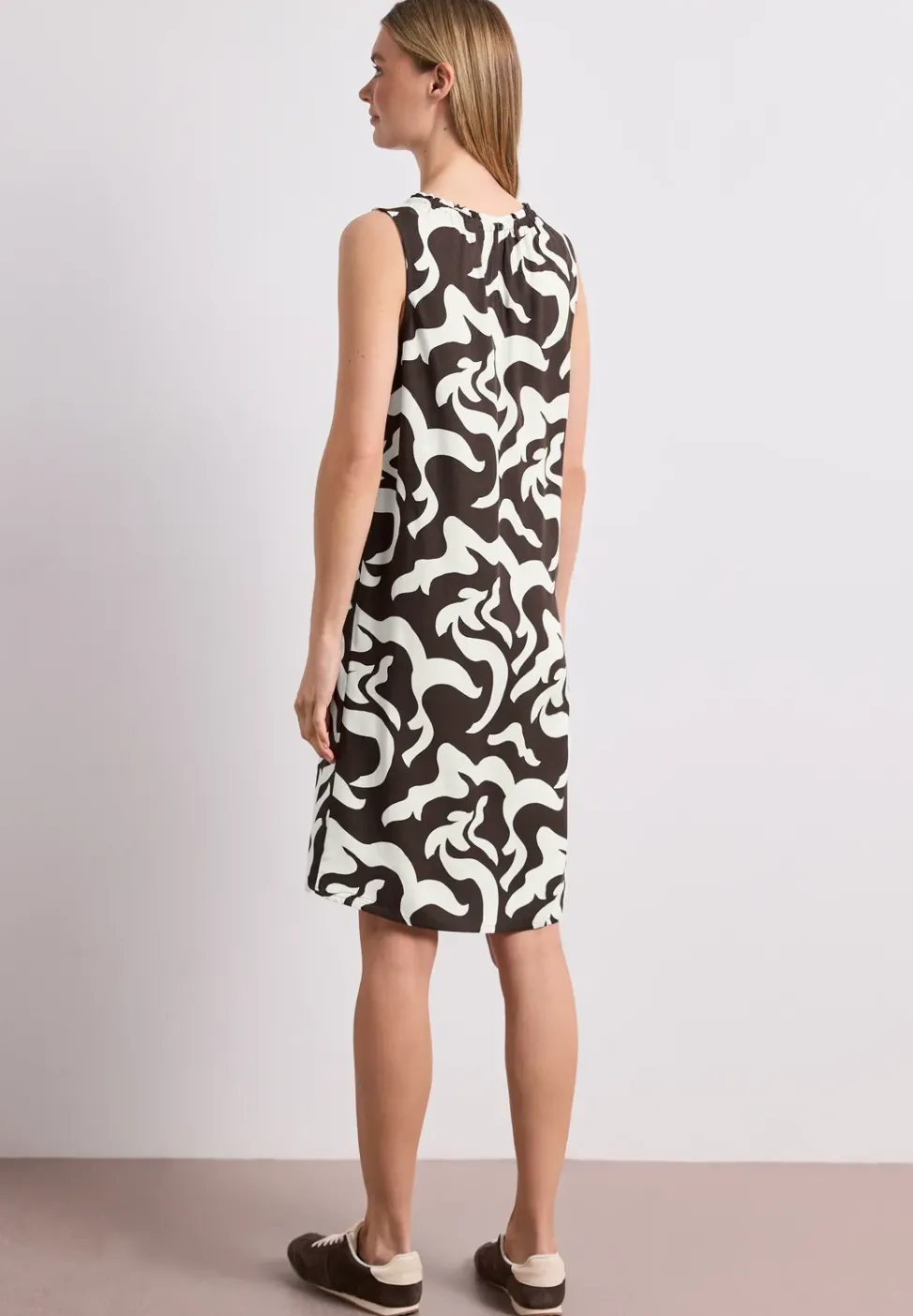 Knielanges Kleid mit Rundhals und Print