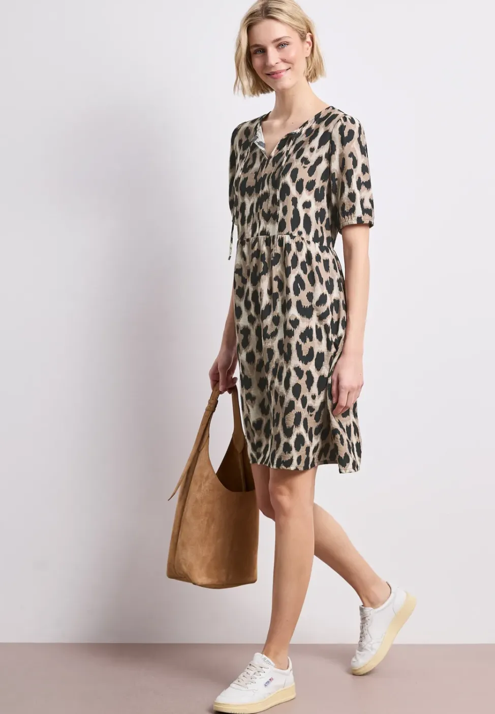 Knielanges Kleid mit Split Neck und Print