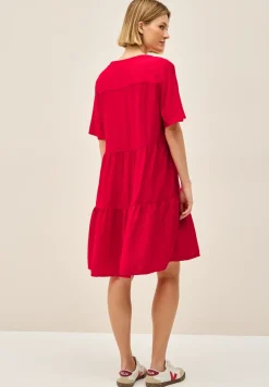 Knielanges Volant-Kleid