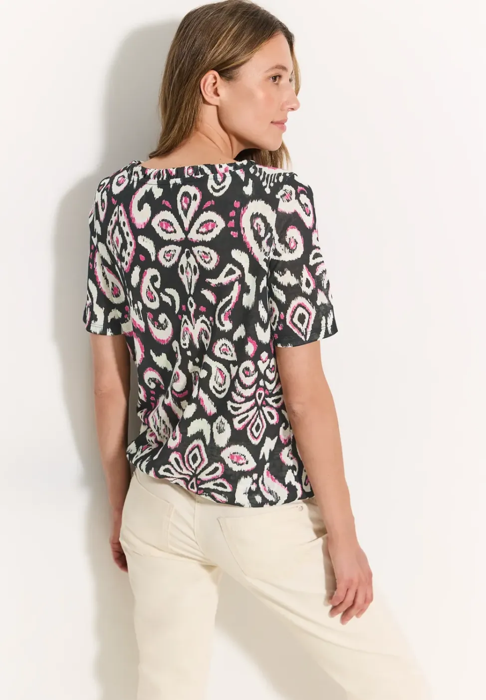 Knotendetail T-Shirt