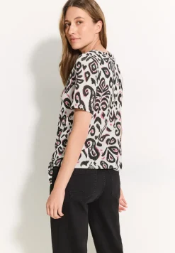 Knotendetail T-Shirt