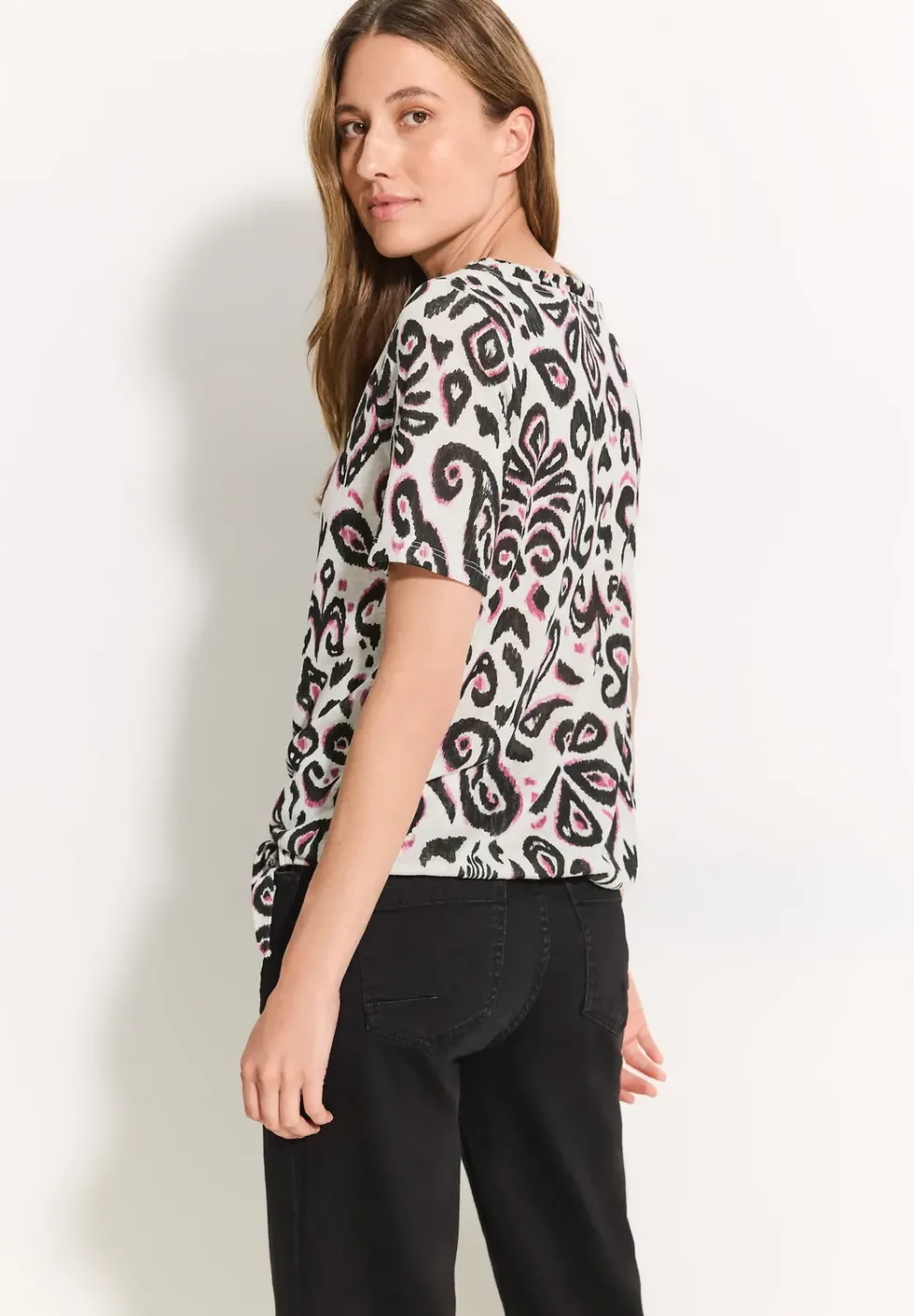 Knotendetail T-Shirt