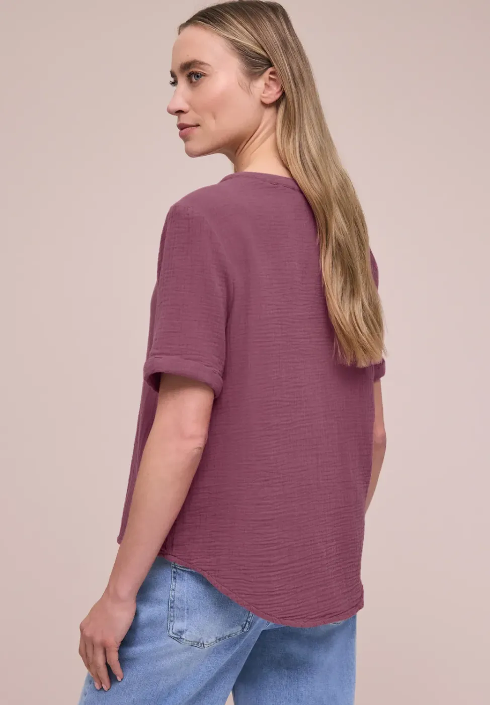 Kurzarm Bluse in Musselinqualität mit Turn-Up