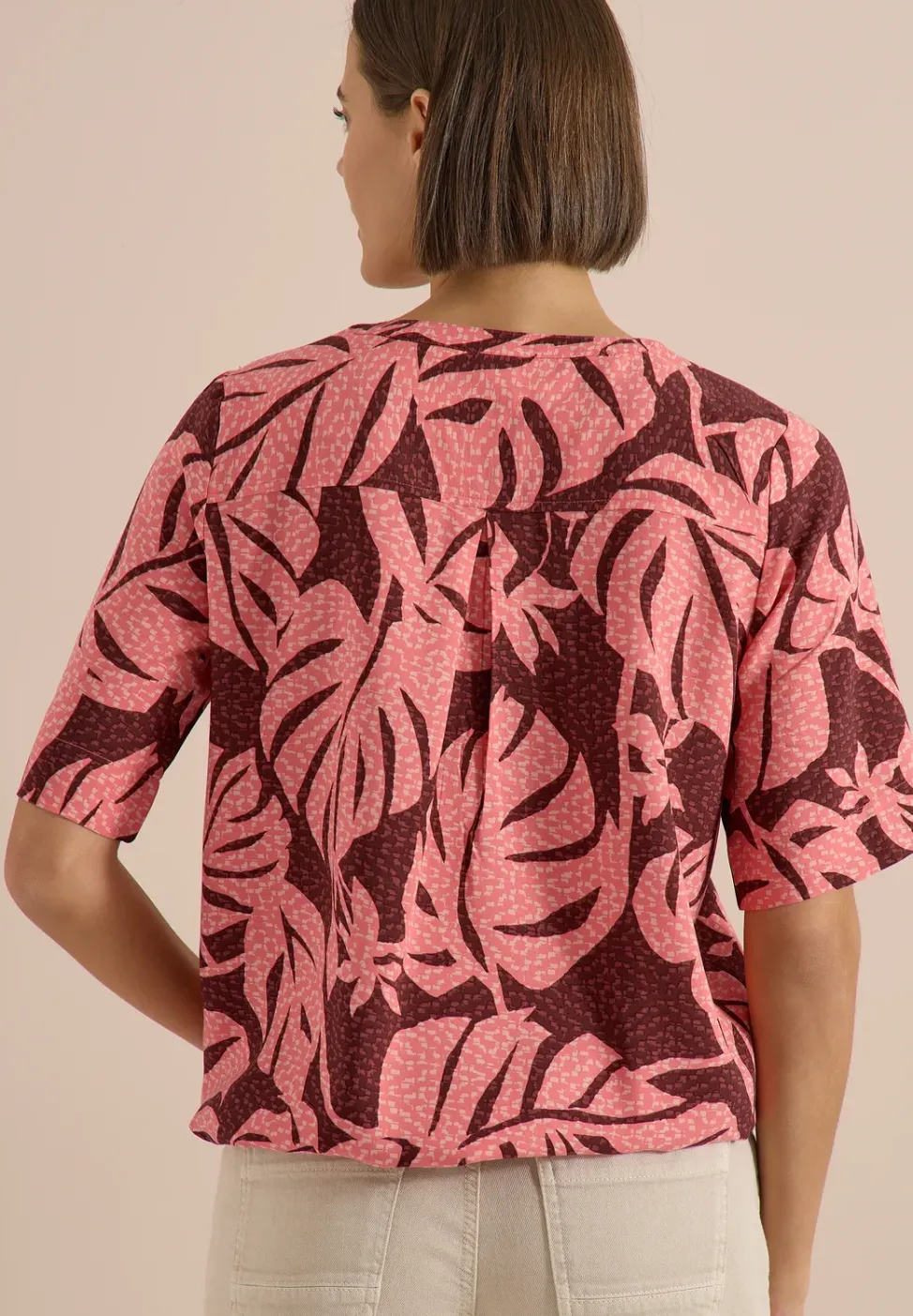 Kurzarm Bluse mit Split Neck