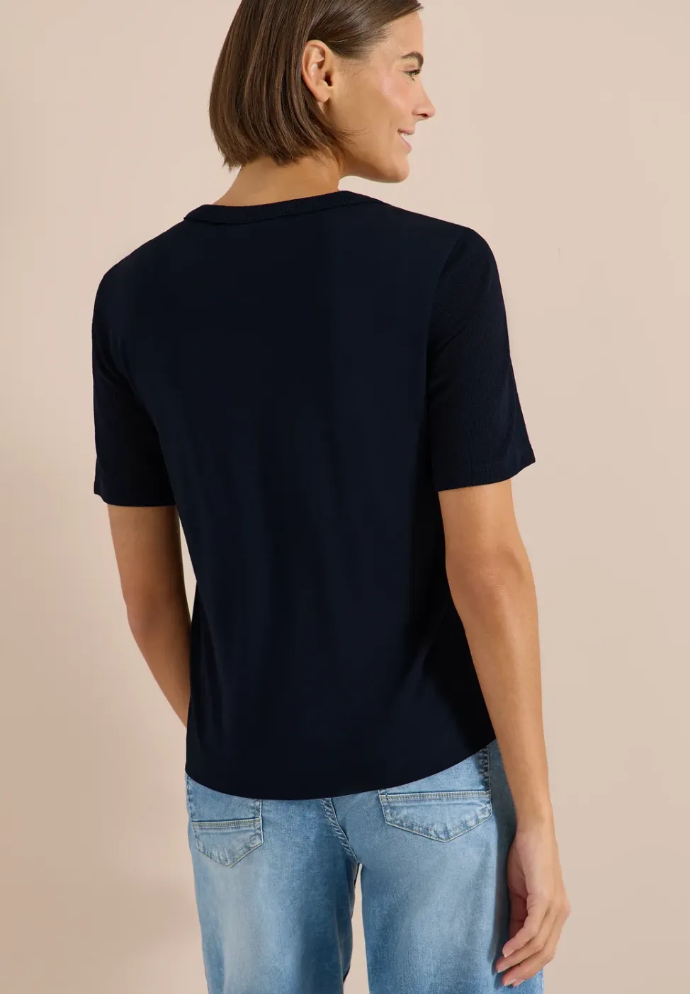 Kurzarm Bluse mit Split Neck und Bändern