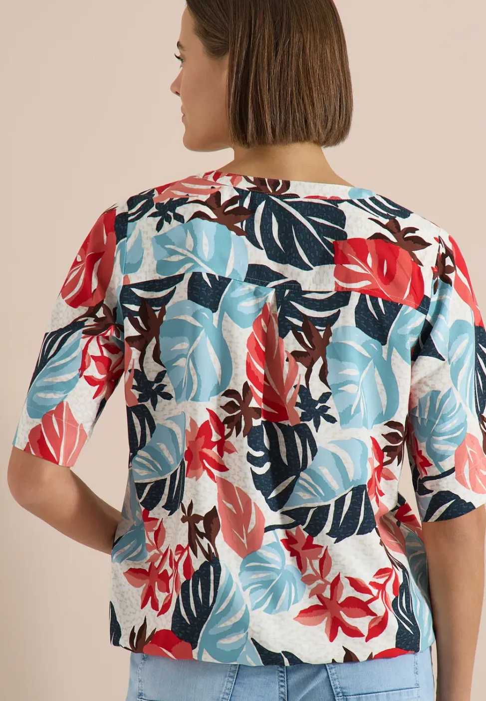 Kurzarm Bluse mit Split Neck