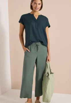 Kurzarm Bluse mit Split Neck