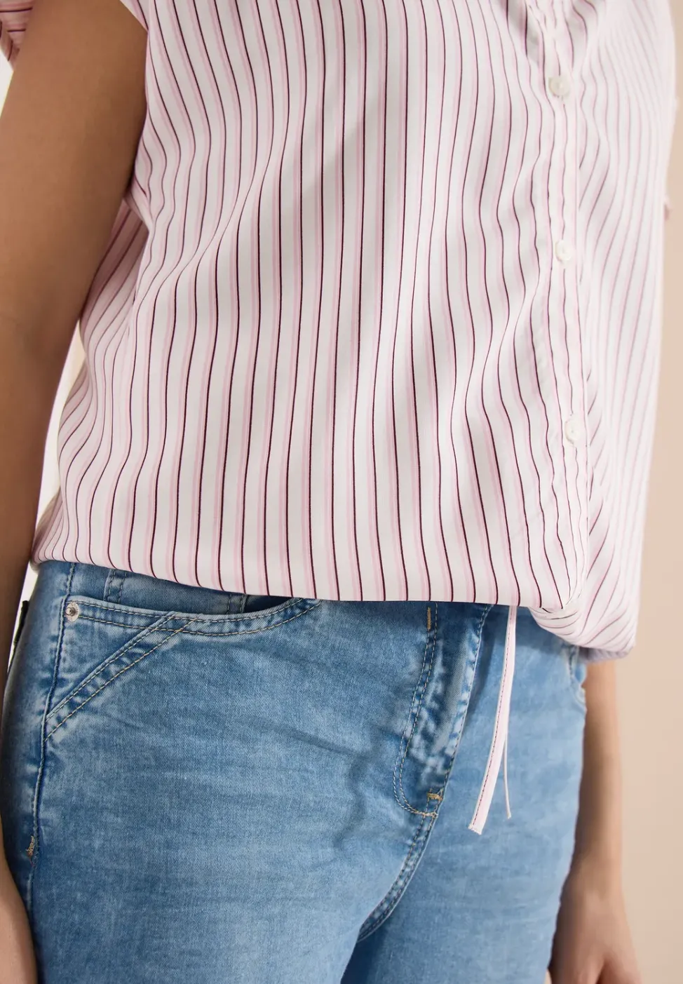 Kurzarm Bluse mit Streifenmuster