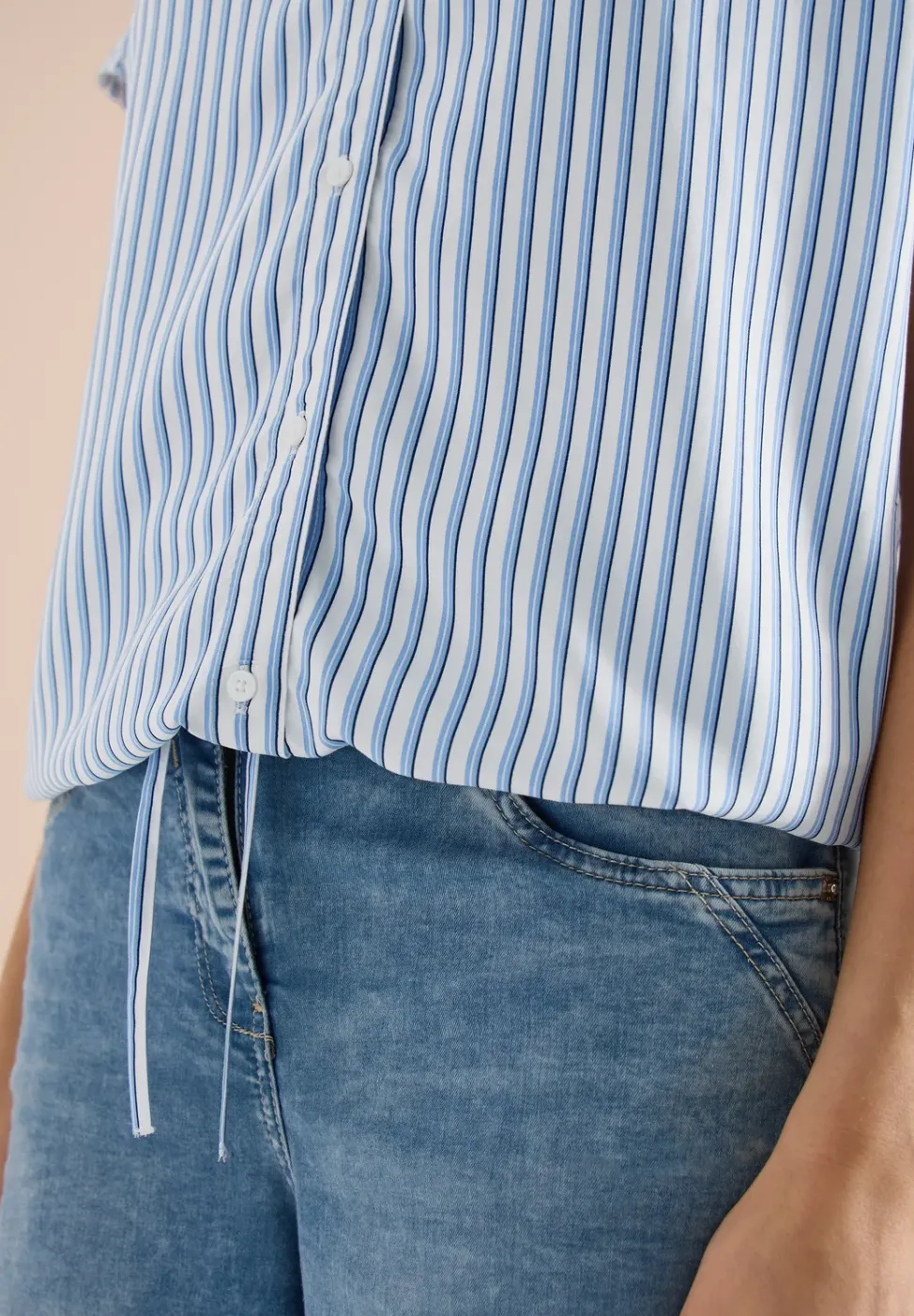 Kurzarm Bluse mit Streifenmuster