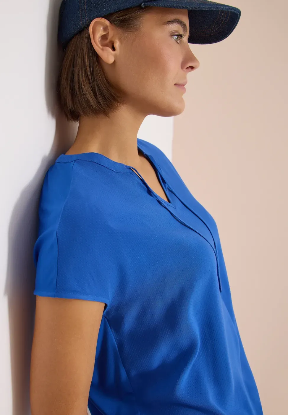 Kurzarm Bluse mit Strukturmix