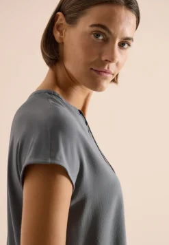 Kurzarm Bluse mit Strukturmix