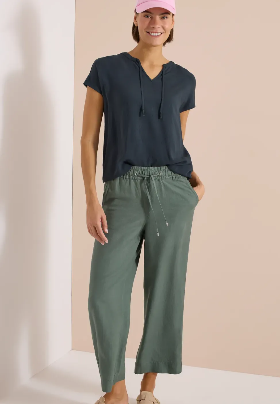 Kurzarm Bluse mit Strukturmix