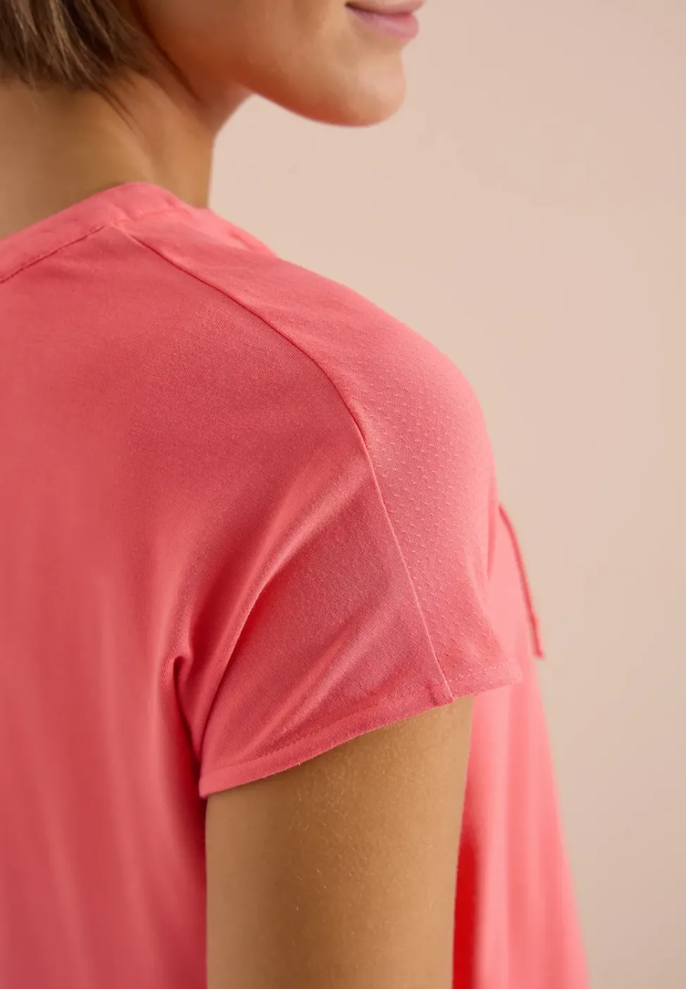 Kurzarm Bluse mit Strukturmix