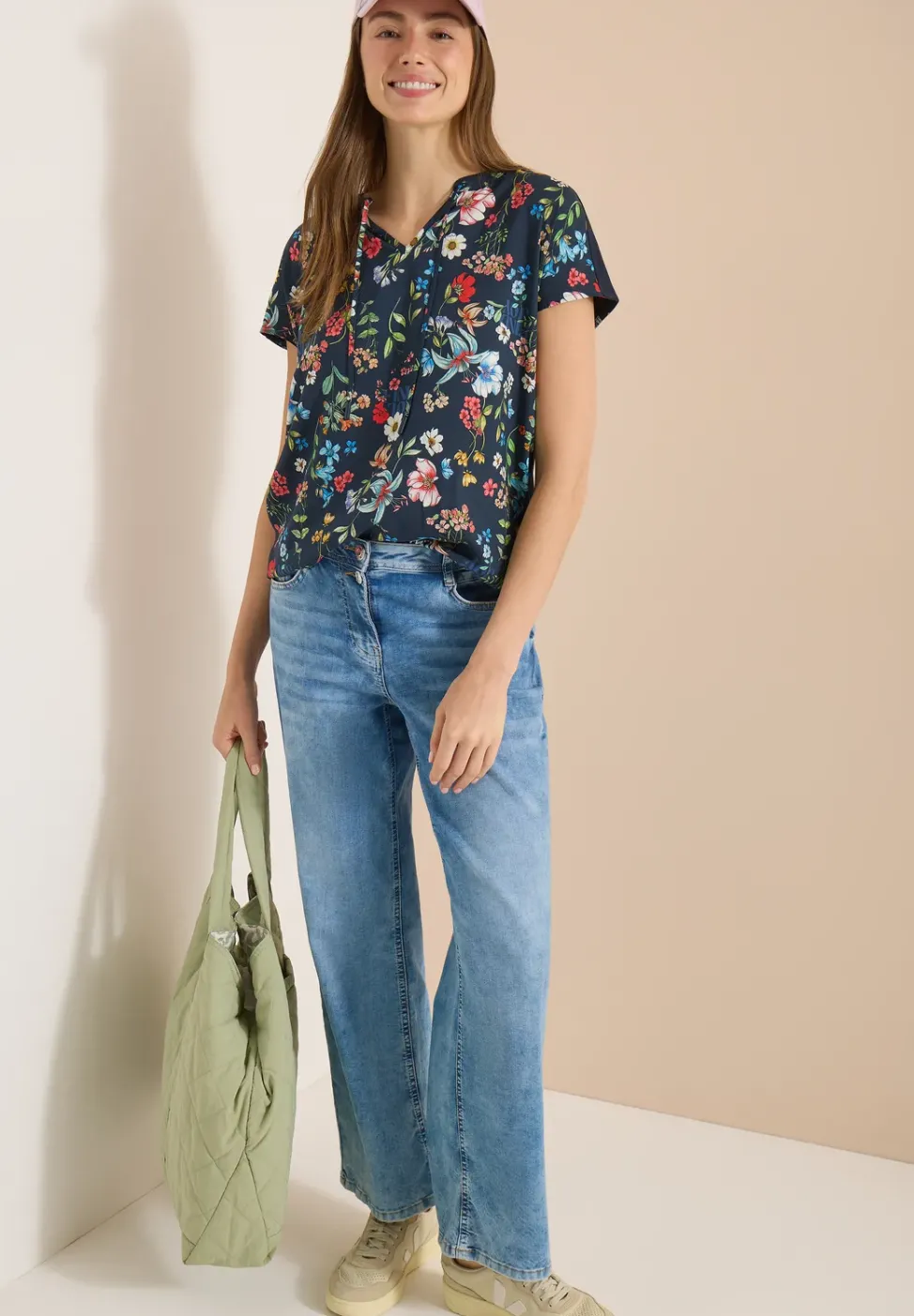 Kurzarm Bluse mit Strukturmix und Print