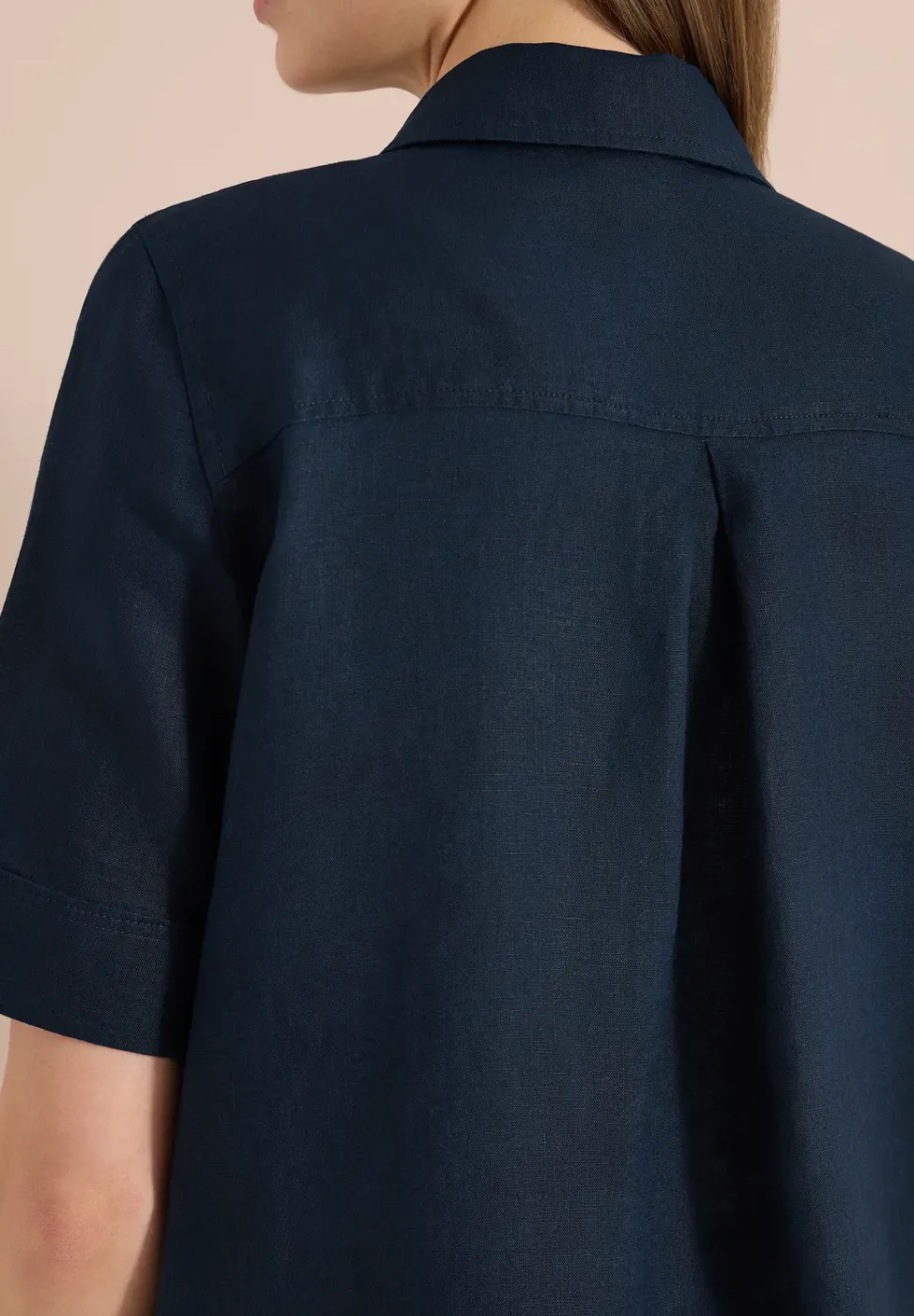 Kurzarm Hemdbluse aus reinem Leinen