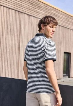 Kurzarm Poloshirt in Piquéstruktur