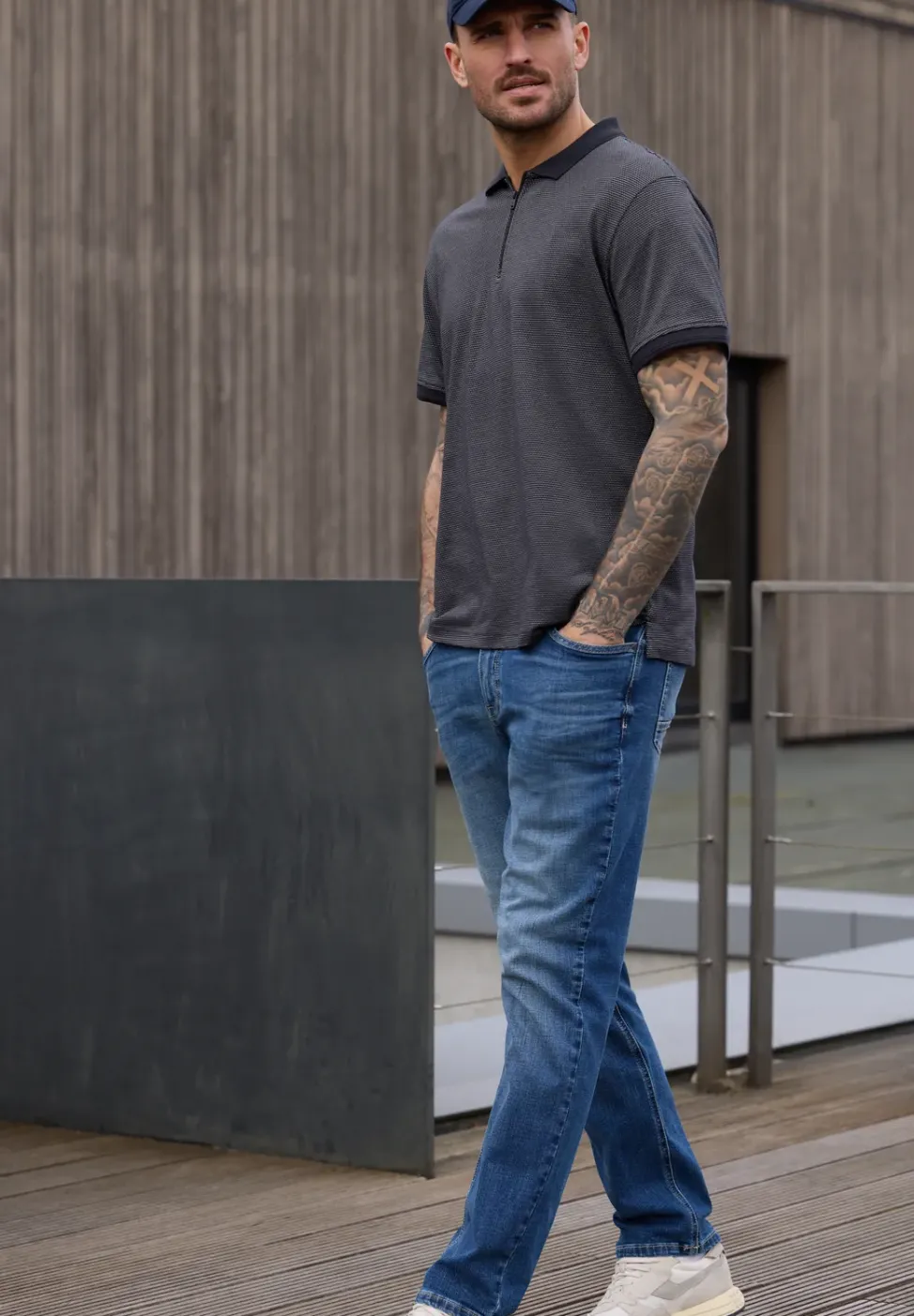Kurzarm Poloshirt mit Zipperdetail