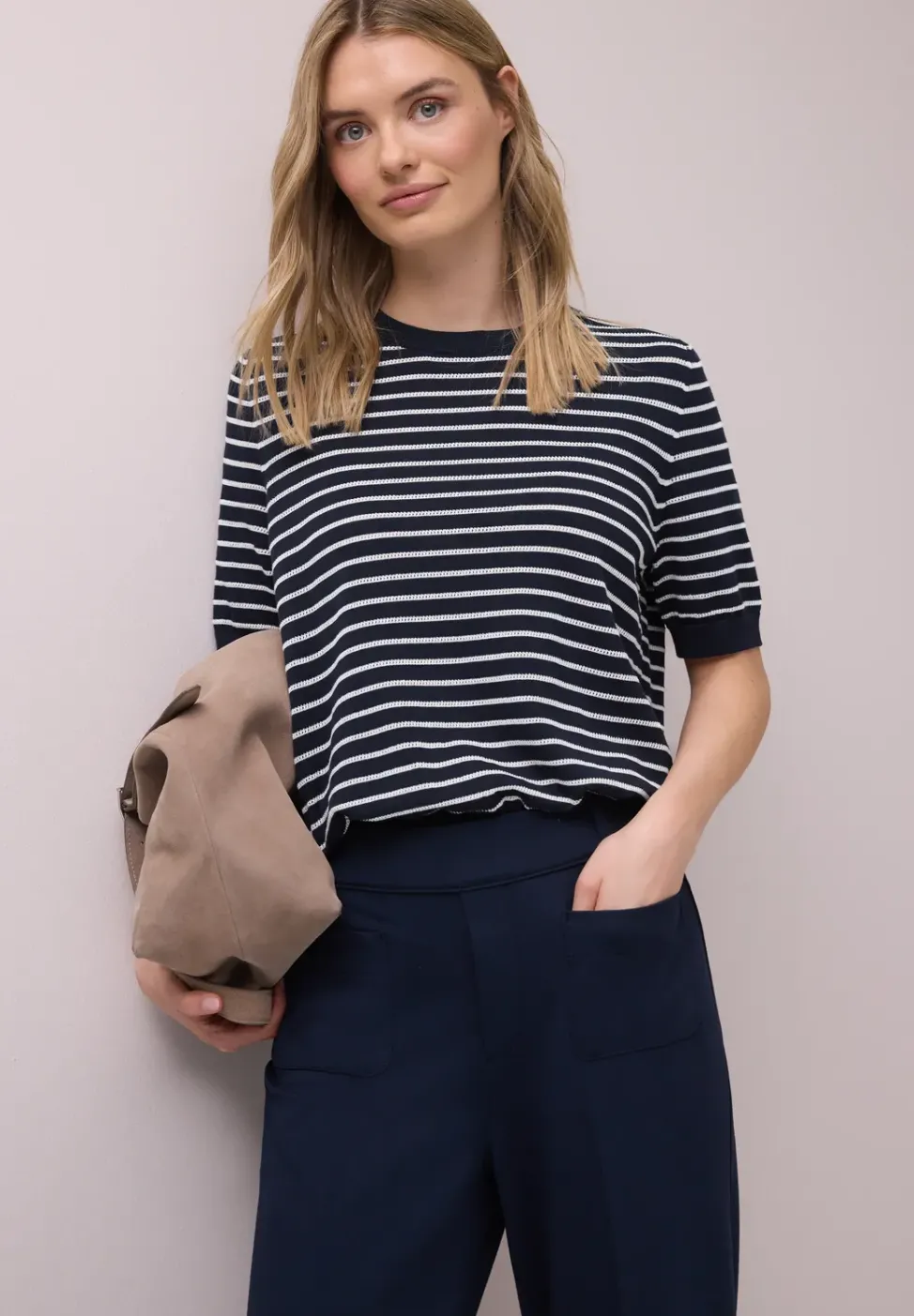 Kurzarm Pullover mit Streifenmuster