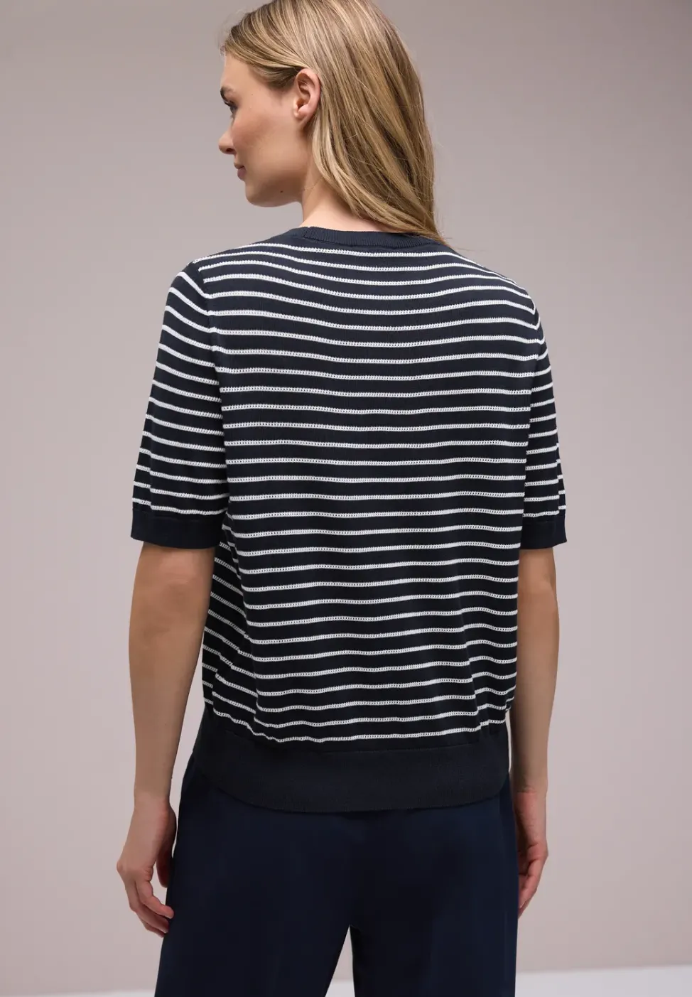 Kurzarm Pullover mit Streifenmuster