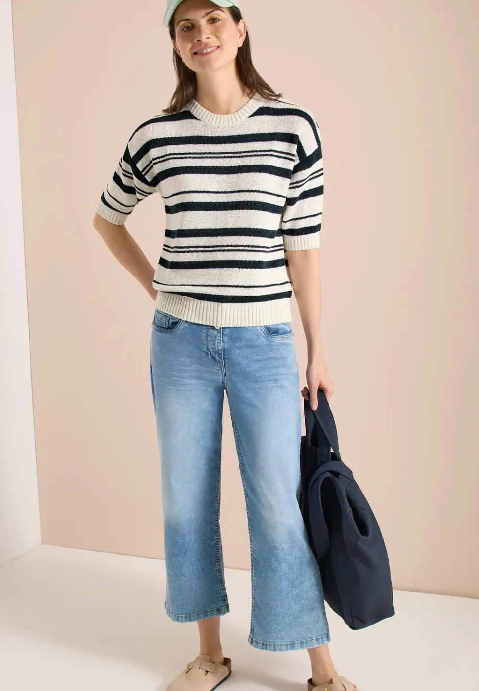 Kurzarm Pullover mit Streifen