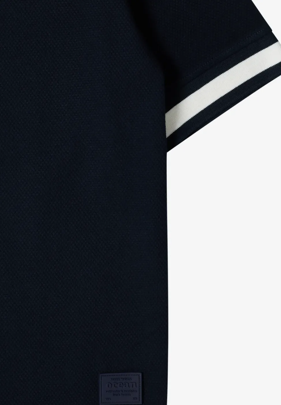 Kurzarm Shirt mit Kapuze und Rippdetails