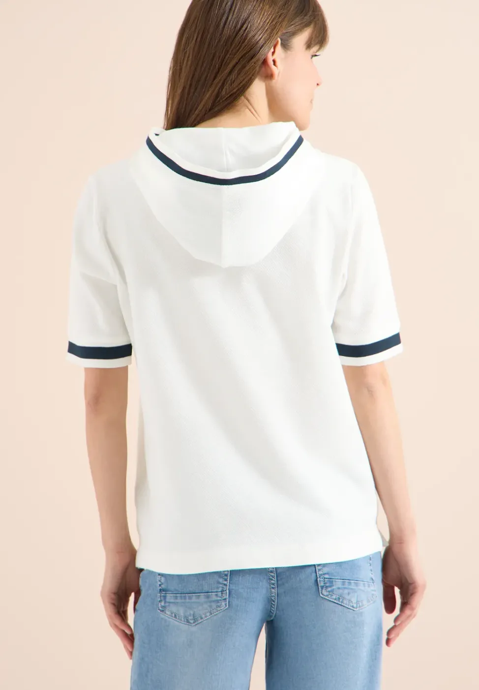 Kurzarm Shirt mit Kapuze und Rippdetails