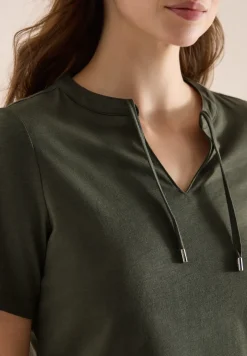 Kurzarm Shirt mit Split Neck