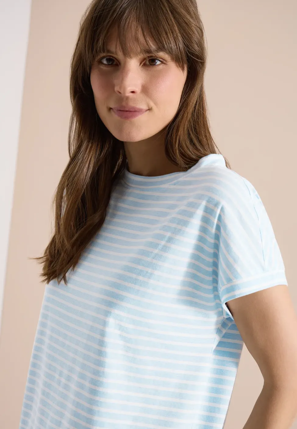 Kurzarm T-Shirt mit elastischem Saum