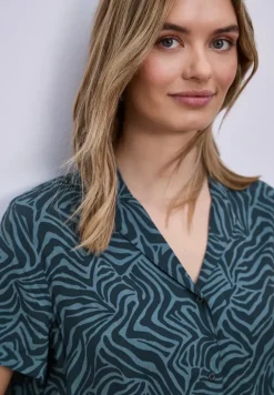 Kurzarm Bluse mit Bowling-Kragen
