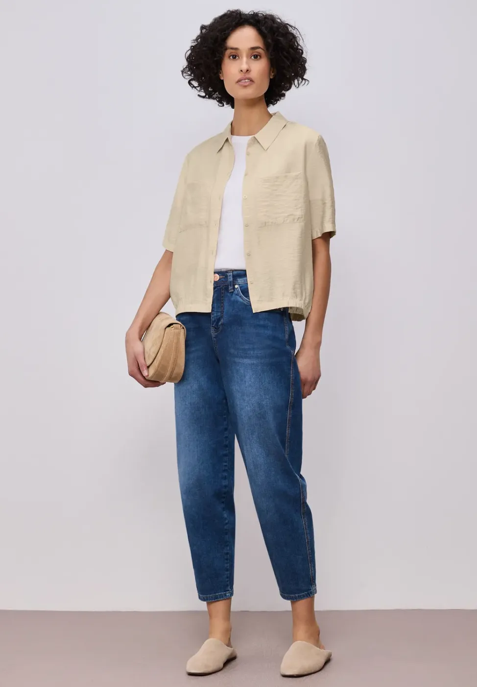 Kurzarm Bluse mit Elastiksaum