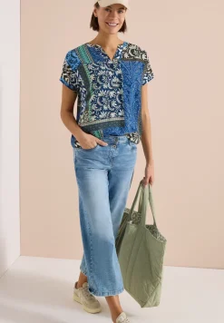 Kurzarm Bluse mit Patchwork-Print