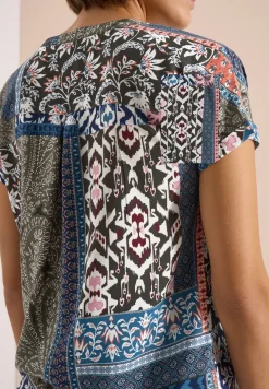 Kurzarm Bluse mit Patchwork-Print