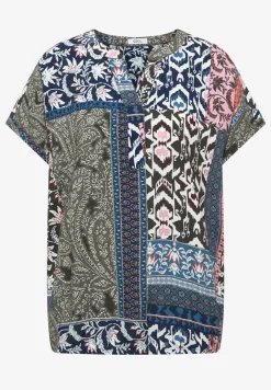 Kurzarm Bluse mit Patchwork-Print