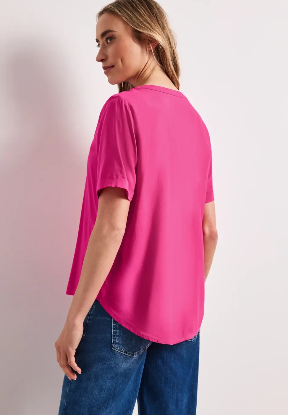 Kurzarm Bluse mit Split Neck in Unifarbe