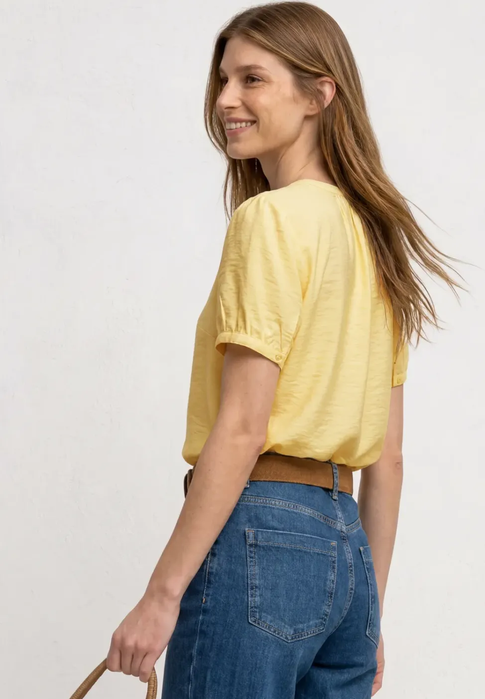 Kurzarm Bluse mit Split Neck und Knöpfen
