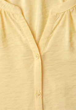 Kurzarm Bluse mit Split Neck und Knöpfen