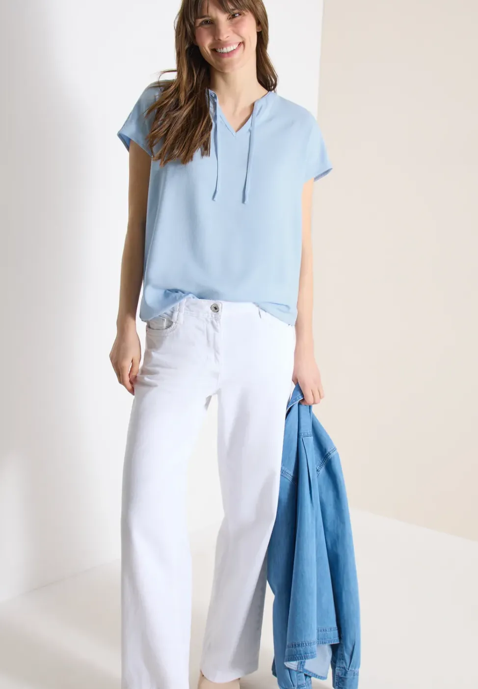 Kurzarm Bluse mit Strukturmix