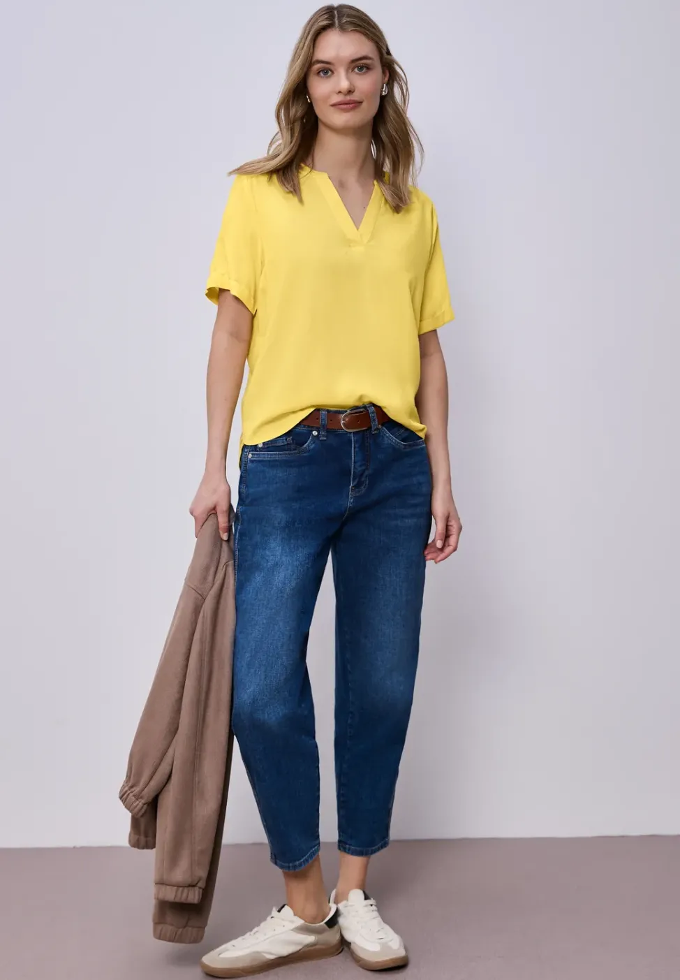 Kurzarm Bluse mit Turn-Up
