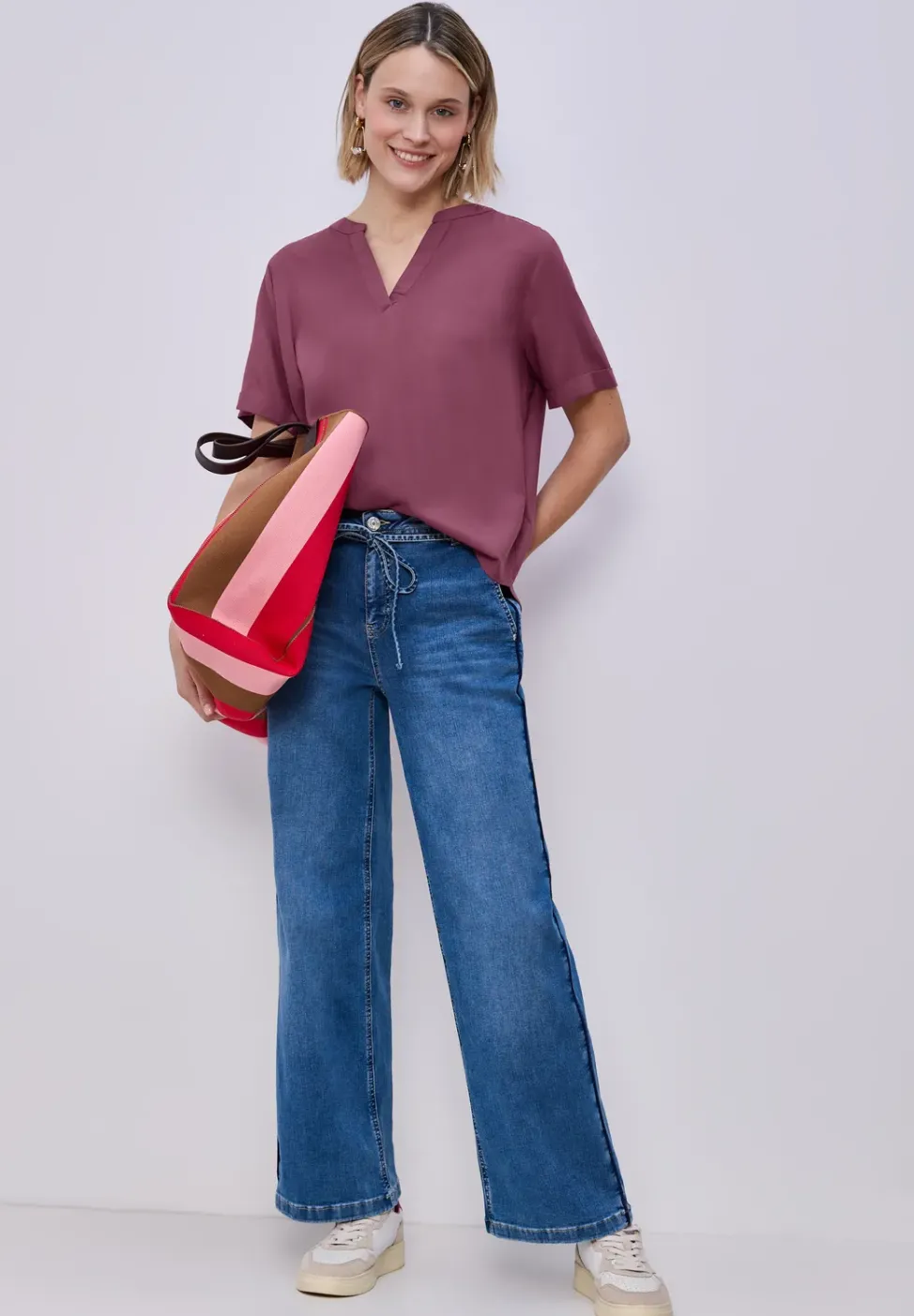 Kurzarm Bluse mit Turn-Up