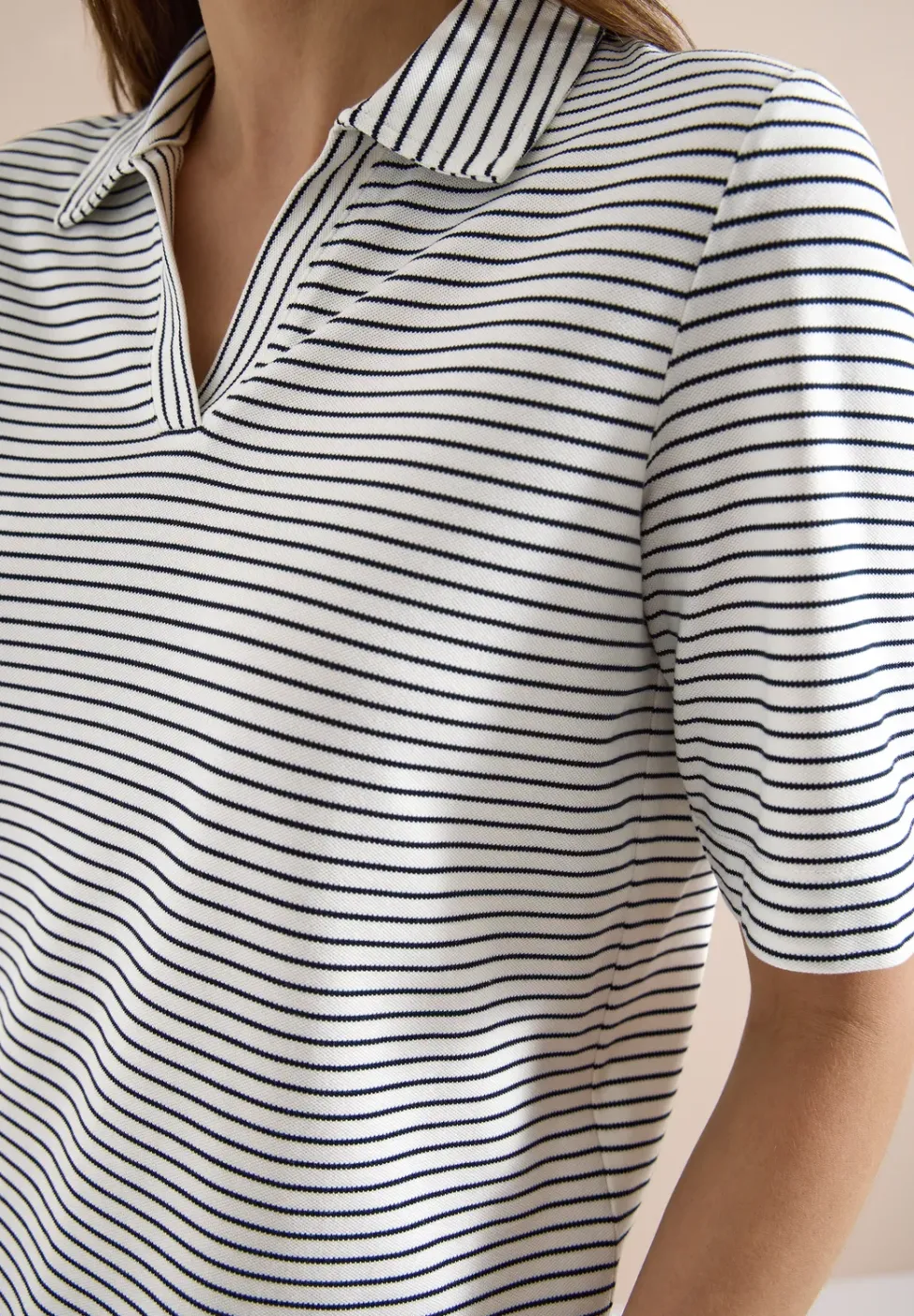 Kurzarm Poloshirt mit Streifen
