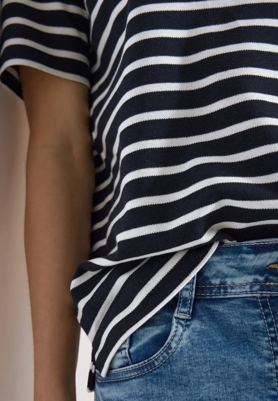 Kurzarm Poloshirt mit Streifen