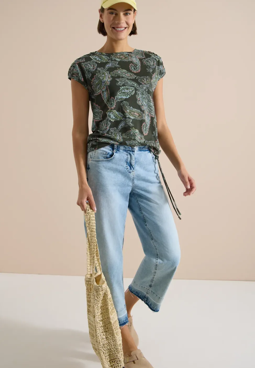 Kurzarm Shirt mit Boat Neck und Raffung