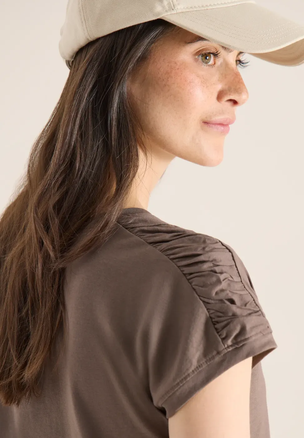 Kurzarm Shirt mit Boatneck und Raffung